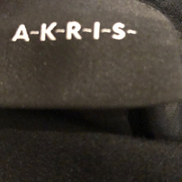 Akris black pleated knee-length skirt - Picture 3 of 4